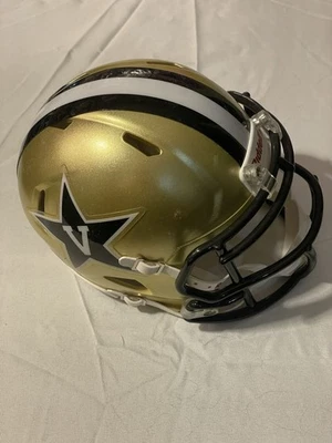 Мини-шлем Riddell Vanderbilt Commodores 3 5/8 NCAA - Изображение 1 из 4