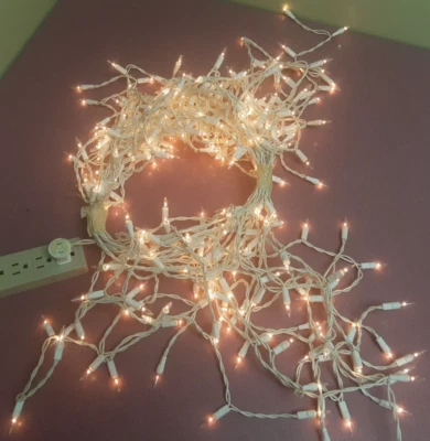 Cordão extra longo de luzes de Natal de gelo, luzes brancas em fio branco -usado- - Imagem 1 de 4