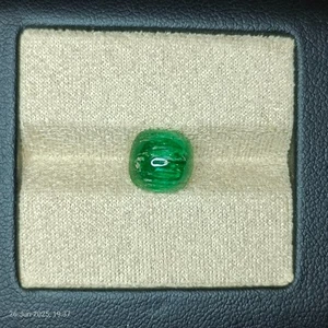 3 Carats Natural Cabochon Vivid Green Emerald Loose Gemstone for Ring Making - Picture 1 of 9