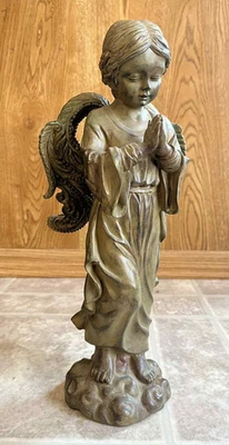 Изысканная 12-дюймовая матовая коричневая скульптура ангела из полирезины - Изображение 1 из 4