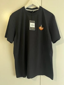 Camiseta Percival Hombre Fideos Negros Bordados Nueva Con Etiquetas Talla XXL | 2 XL - Imagen 1 de 6