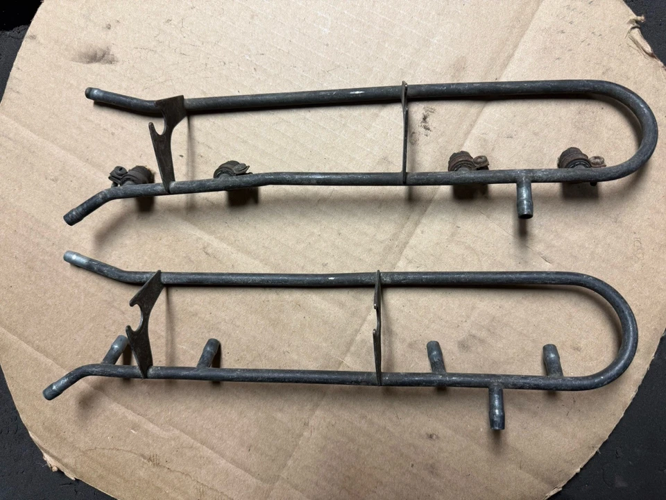 Volvo 1800 fuel injection rail. 70/71 - Imagem 1 de 1