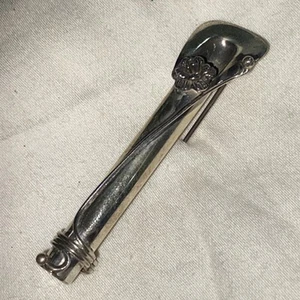 PLATA ESTERLINA 925 REO BOUTONIER SOLAPA FLOR SOSTENER BROCHE - Imagen 1 de 9