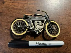 Harley Davidson Vintage 1905 V-Twin Motorcycle Die Cast Model - Picture 1 of 2