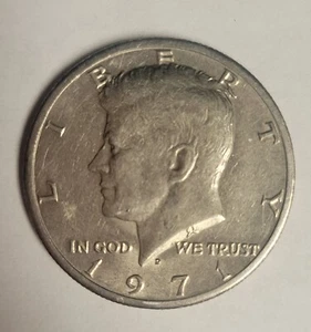 1971 D Kennedy Half Dollar In God We Trust, 35th President, 50 Cent Coin, Half $ - Picture 1 of 2