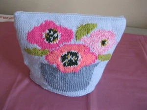 Neuheit Handarbeit Teewärmer Cosie Blumen in Kanne, gestrickter gepolsterter Bezug, maßgeschneidert - Bild 1 von 4