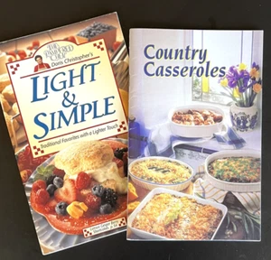 Light & Simple Doris Christopher's Cookbook Pampered Chef 97 + Country Casserole - Imagen 1 de 5