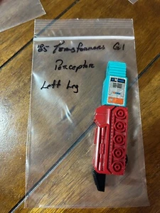 1985 Transformers G1 - Perceptor, left leg - Picture 1 of 2
