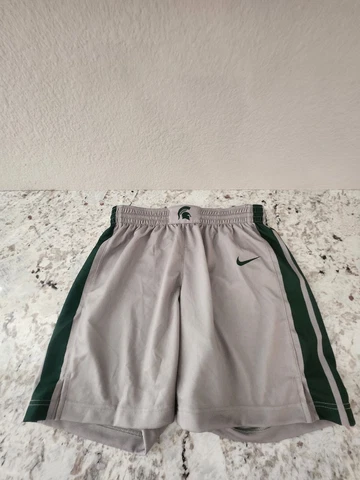 NIKE Team Womens Medium Michigan State Spartans Basketball Shorts 932296-057 Cover