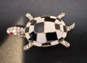 VTG Turtle Brooch With Rhinestones Black & White Checkered Enamel Gold Tone - Picture 1 of 7