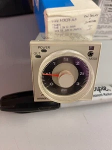 New Old Stock OMRON Timer H3CR-A8 H3CRA8 100-240VAC - Picture 1 of 5