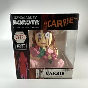 FIGURINA VINILE STEPHEN KING'S CARRIE FATTA A MANO DAI ROBOT #73 serie maglia - Foto 1 di 12