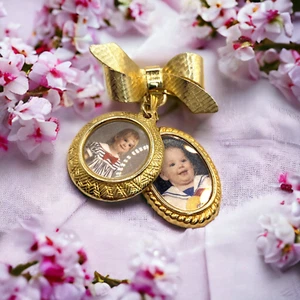 circa 1980s Twin Photo Locket Bow Brooch. D120 - Picture 1 of 5