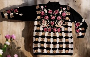 Vintage Knitted by Hand REVE Womens Knitted Sweater Pullover with Flowers Sz M - Picture 1 of 9