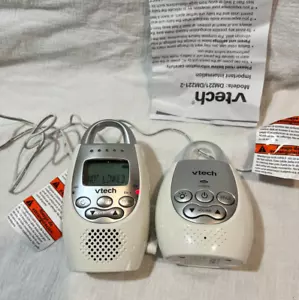 Monitor de bebé de audio digital con dos unidades para padres baterías y aire acondicionado VTech DM221 - Imagen 1 de 8