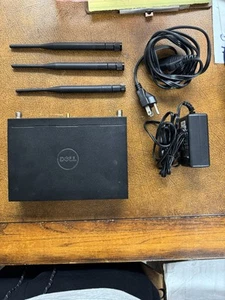 Dell SonicWall TZ400 W Wireless Firewall APL28-0B5 with Cables - Picture 1 of 9