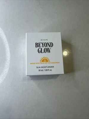 Crema hidratante solar Avon Beyond Glow FPS 30 Foto 1 de 3
