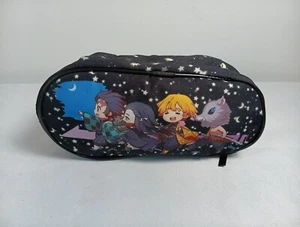 Pencase Devil's Blade Demon Slayer Kimetsu No Yaiba Hauptfiguren 9"x4"x3" Neu - Bild 1 von 10