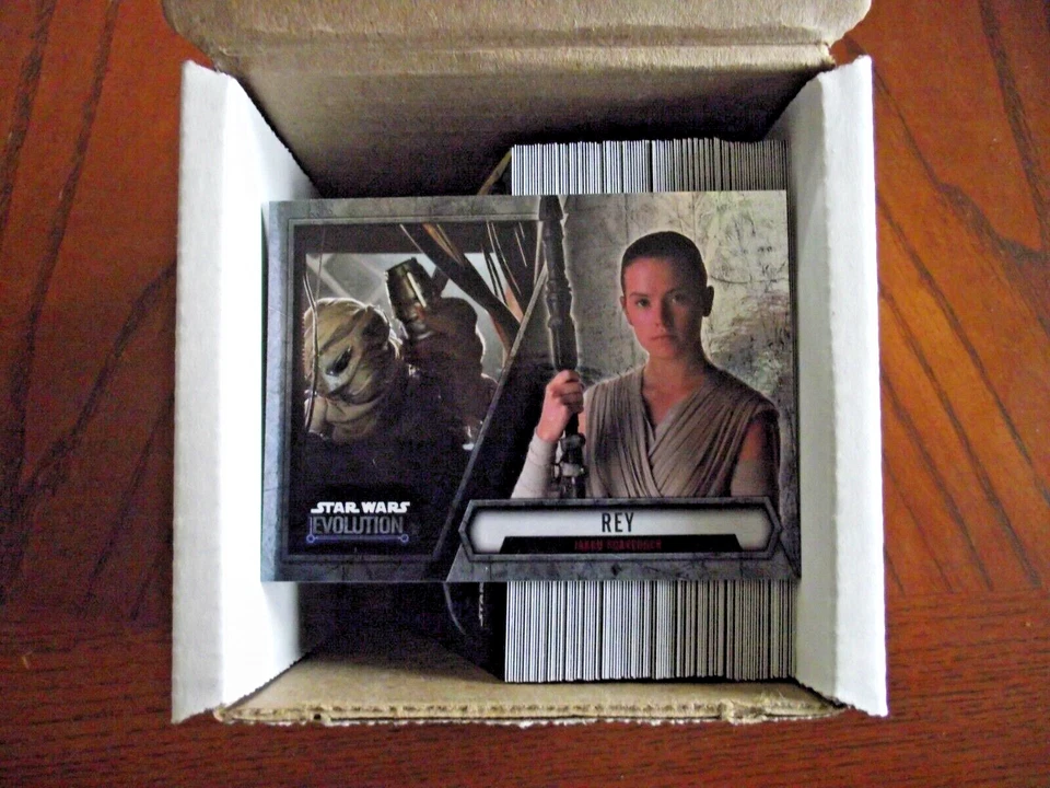 2016 Topps Star Wars Evolution 100 Cards Complete Set Rey Ahsoka Tano + - Image 1 of 1