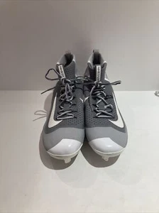 NIKE HUAR 2KFILTH MCS STOLLEN GRÖSSE 13 GRAU/WEISS Nike Baseballstollen - Bild 1 von 7