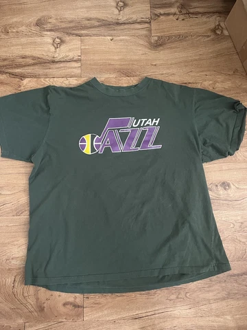 Karl Malone Utah Jazz T-Shirt Majestic 2XL XXL 2XT #32 Cover