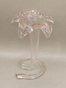 Vintage Art Deco Pale Pink Hand Blown Lily Shaped Glass Bud Vase 18 cm - Picture 1 of 5