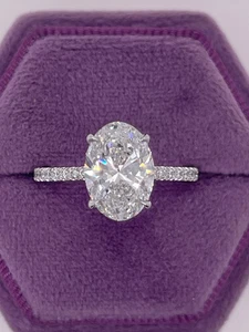 Anillo de boda de diamantes cultivados en laboratorio de 2,25 quilates de corte ovalado de 2,25 quilates certificado IGI - Imagen 1 de 9