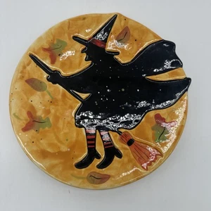 Piatto Halloween Susan Winget Strega Volante 8" Arancione - Foto 1 di 5