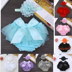 Copri pannolini neonato Ruffle Bloomer bambine pantaloncini compleanno fiocco oggetti di scena fotografici - Foto 1 di 41