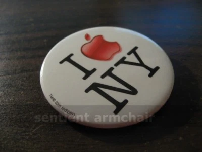 Computador Apple "I Apple NY (Nova York)" botão de pino colecionável Macworld 2001 - Imagem 1 de 2