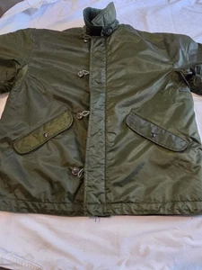 Vintage Military Extreme Cold Weather Coat Jacket Size Large Green Army - Picture 1 of 4