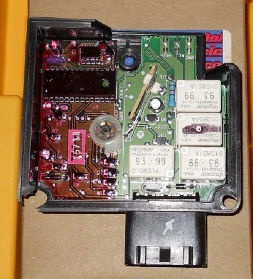 Cubierta de motor limpiaparabrisas con placa de circuito Buick Park Avenue 1997-2005 NOS Foto 1 de 1