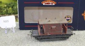 Bachmann OO 1:76 37-527 LNER 20T Fitted Brake Van Modified Good FNQHobbys N95 - Picture 1 of 14