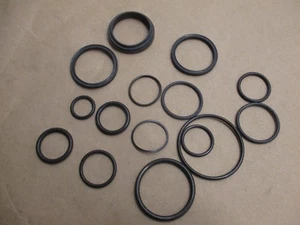 Caterpillar (Provo Lot Bin 2) kit seal - Picture 1 of 3