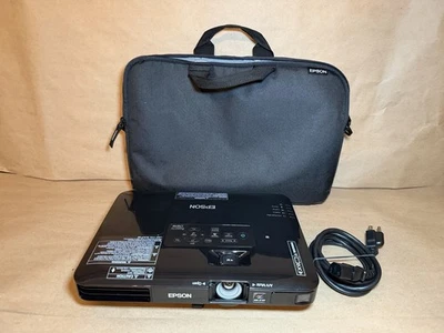 Proyector LCD POWERLITE Epson Modelo H794A 1781W con Cable de Alimentación y Bolsa | Probado Foto 1 de 4