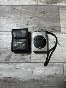 Silber Canon ELPH Point And Shoot Zoom Kamera Objektiv 24mm - 48mm getestet + Tasche - Bild 1 von 7