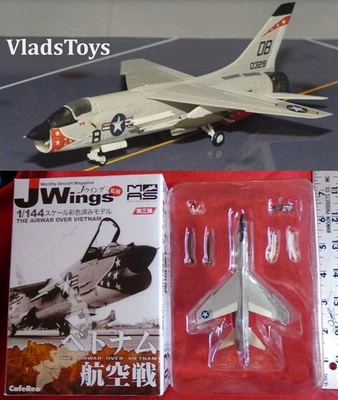 CafeReo 1/144 Jwings Vietnam War Vol 3 F-8E Crusader VMF(AW)-235 Death Angels 02 - Image 1 of 4