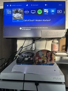Sony PlayStation 4 White Console | Pristine Condition | Cables | GTA 5 & MW Game - Picture 1 of 4