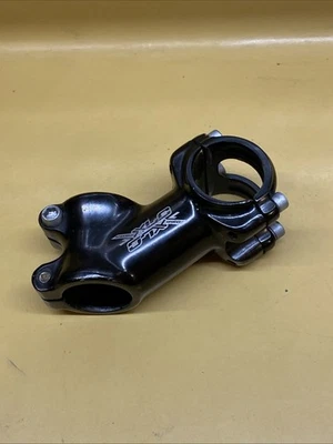 Vástago sin rosca negro XL-C Comp aluminio 65 mm x 31,8 mm x 20* x 1-1/8" Foto 1 de 4