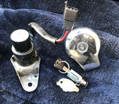 Juego de cerraduras con llave Yamaha XV535 Virago 1994 Foto 1 de 4