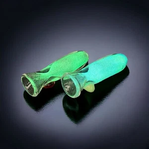 Tubos de vidrio Chillum que brillan en la oscuridad, chillums blancos pero brillan en la oscuridad - Imagen 1 de 4
