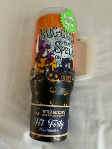 Vaso de Halloween Buc'ees 2025 40 oz Brilla en la Oscuridad "Pon un hechizo en mí" NUEVO - Imagen 1 de 6