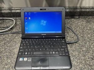 Portátil Toshiba NB255 Intel Atom N455 1,66 GHz 1 GB RAM 250 GB HDD Windows 7 Starter - Imagen 1 de 7
