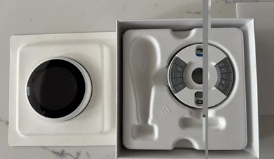 Used. Google Nest Smart Learning Thermostat. White. Items As Shown. T3017US. - Image 1 of 4