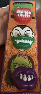3 Vintage Neu NOS Reißzähne Monster harte Kunststoff Zähne Halloween Kostüm Cosplay - Bild 1 von 10