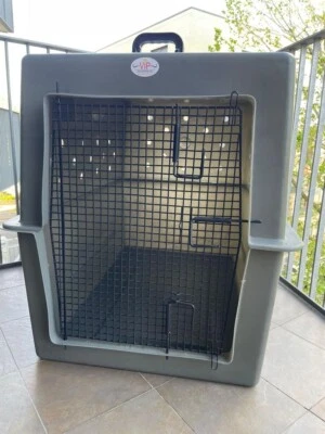 Riesige Haustier Transportbox für Flugreisen #700 / Haustier Tour Marke / IATA zugelassen  - Bild 1 von 4