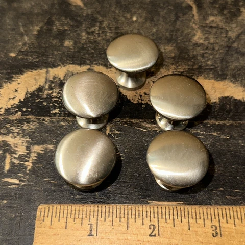 Set of 5 vintage Chrome drawer pulls Pre Owned. Bureau, Door, Etc Cover