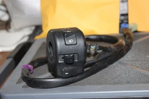 2011 Yamaha STRYKER (XVS13CAB) Handle Switch 27D-83973-00-00 - Picture 1 of 1