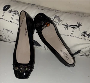 Taryn Rose Italy low heel black patent 8US 38.5 em EU embelished shoes flats - Picture 1 of 17