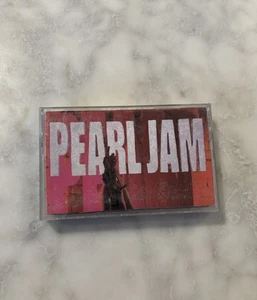 Pearl Jam Ten Rock Grunge '90s Cassette Tape 1991 Vintage - Picture 1 of 5